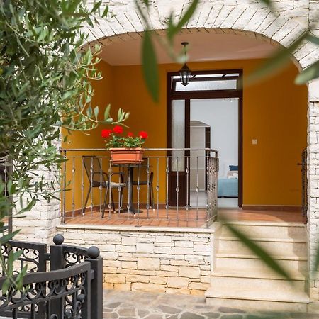 Studio Apartments Pinia-Marina Porec Exterior photo