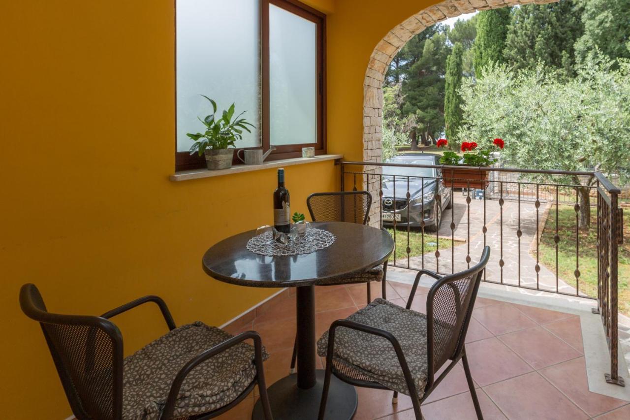 Studio Apartments Pinia-Marina Porec Exterior photo