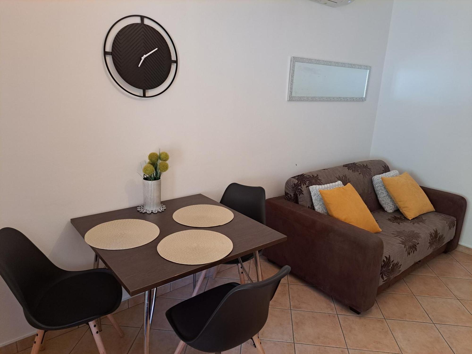 Studio Apartments Pinia-Marina Porec Exterior photo
